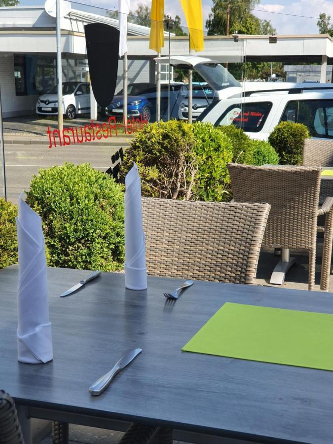 Hotel-Restaurant Und Gaestehaus Loewen Süßen Εξωτερικό φωτογραφία