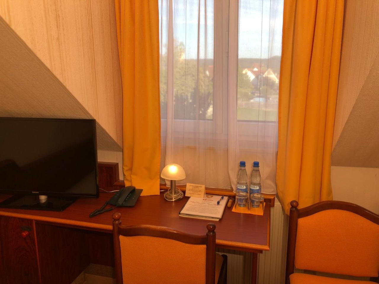 Hotel-Restaurant Und Gaestehaus Loewen Süßen Εξωτερικό φωτογραφία