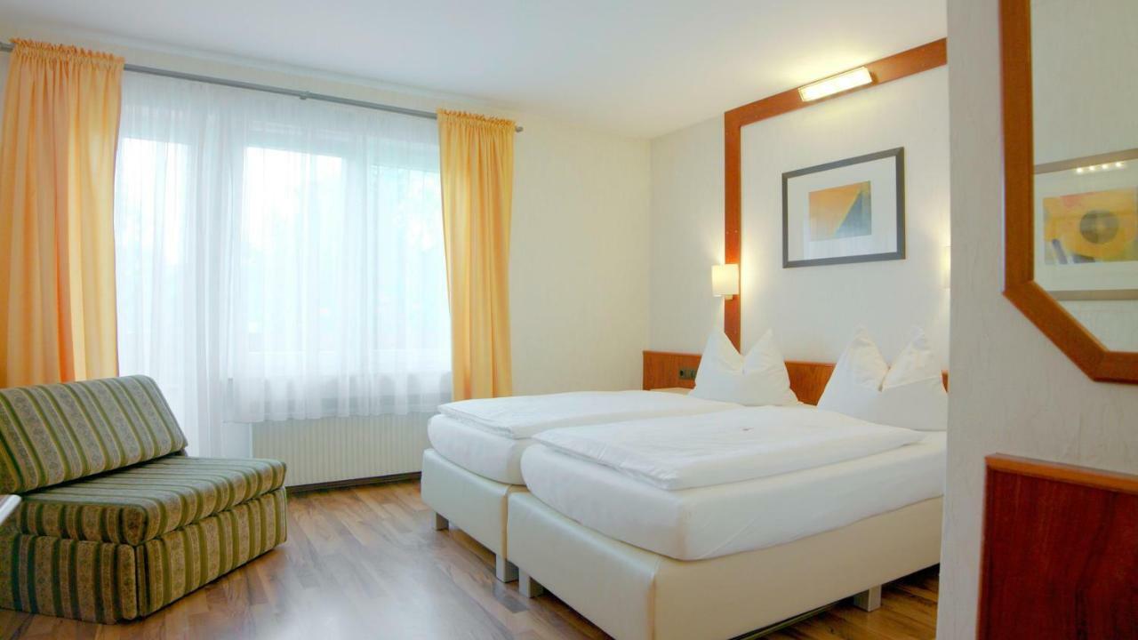 Hotel-Restaurant Und Gaestehaus Loewen Süßen Εξωτερικό φωτογραφία